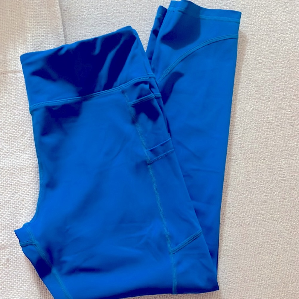 Zyia Active wear leggings. Pockets size 12 Blue